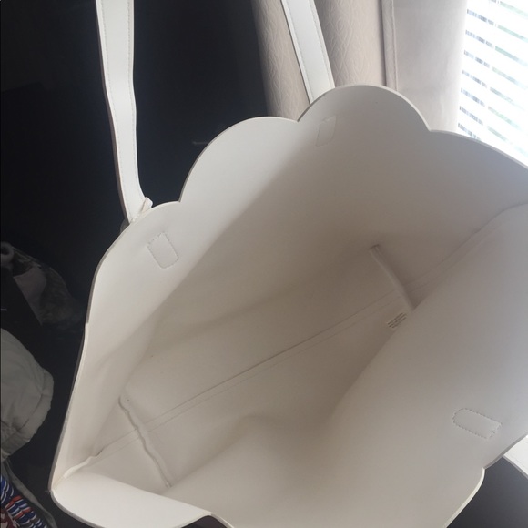 White Purse - Picture 3 of 3